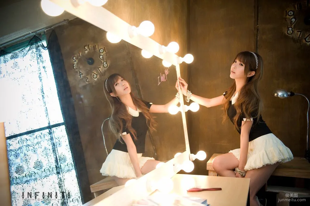 Korean Girl Heo Yun Mi, Beauty Under Light and Shadow Photo Set photo 33
