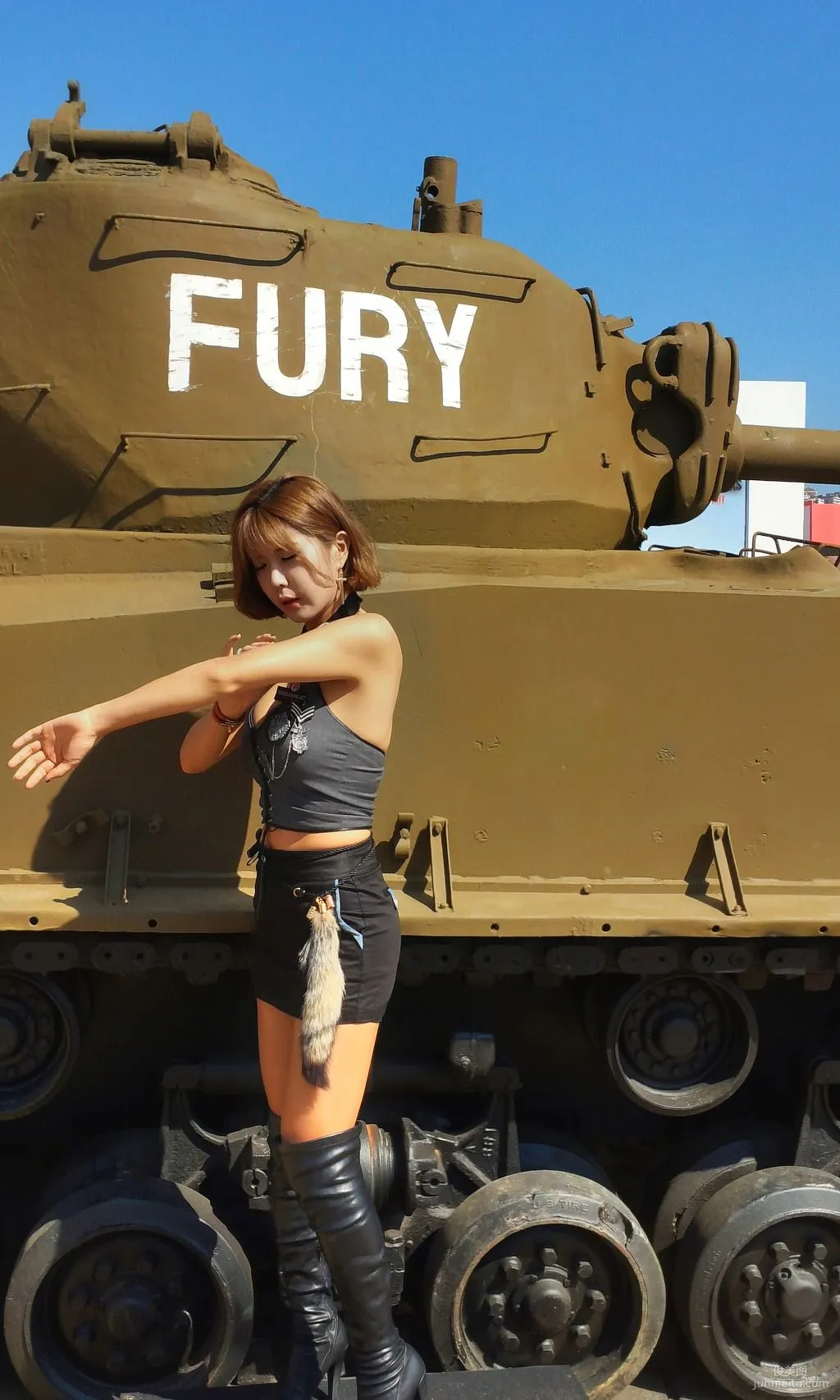 Heo Yun Mi, Busan Tank World Set photo 14