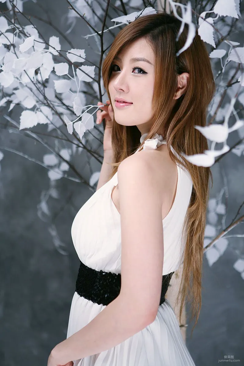 Hwang Mi Hee "Photo Collection Edition" Part 1 photo 100