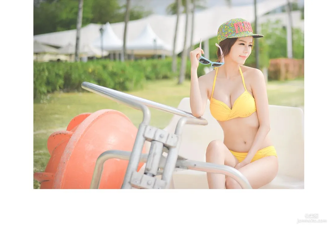 Korean Bongjashop Model Outdoor Shoot Big Collection photo 144