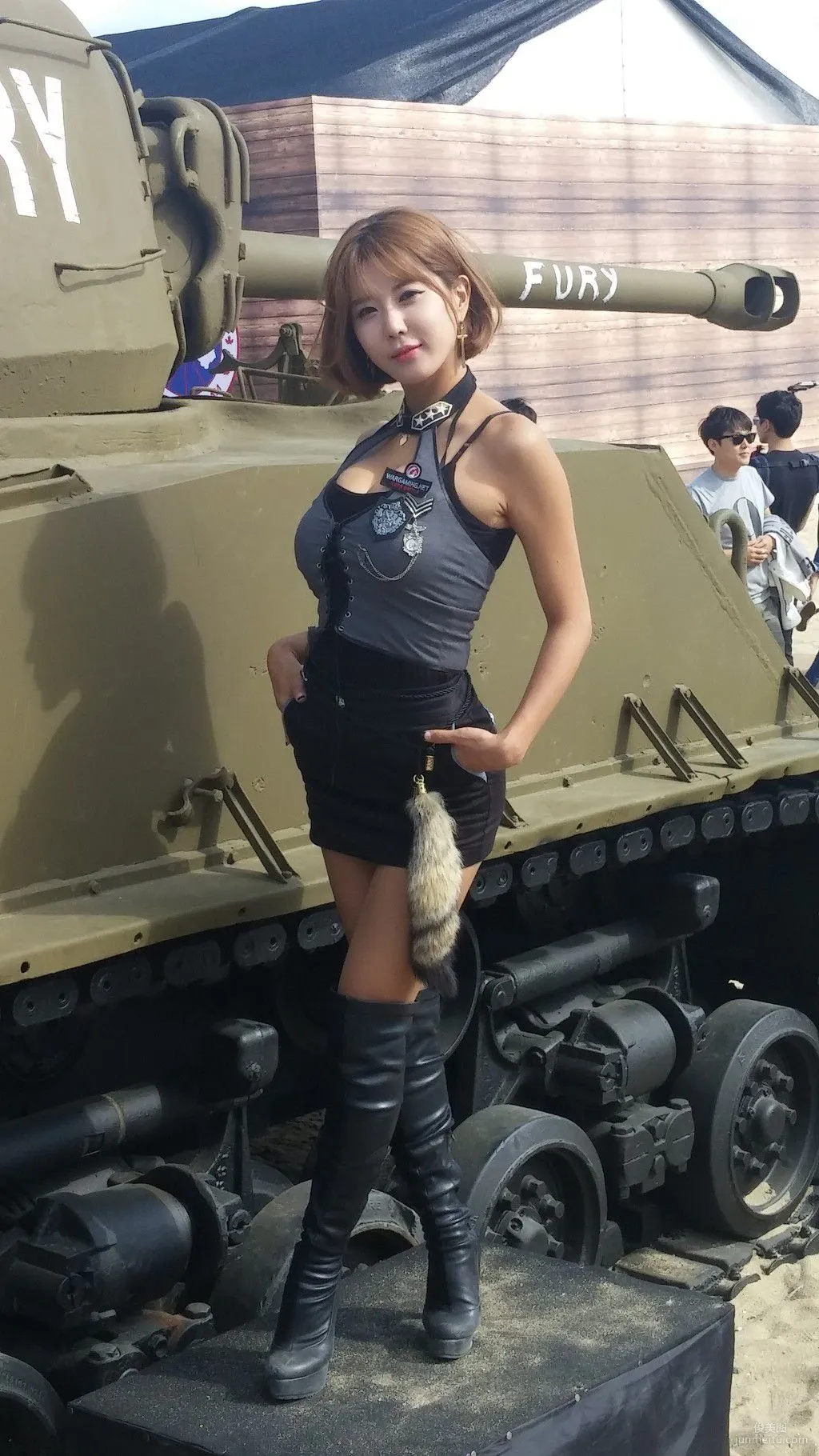 Heo Yun Mi, Busan Tank World Set photo 62