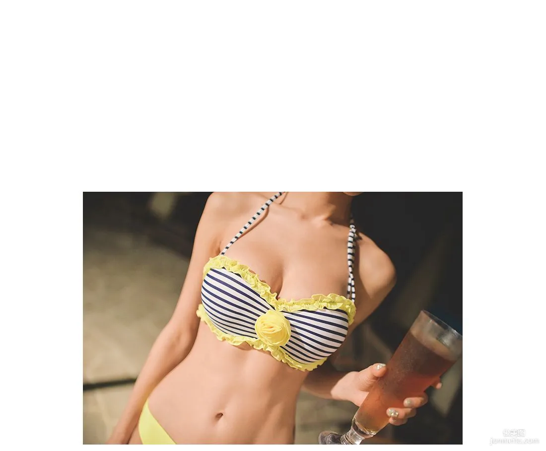 Korean Bongjashop Model Outdoor Shoot Big Collection photo 57
