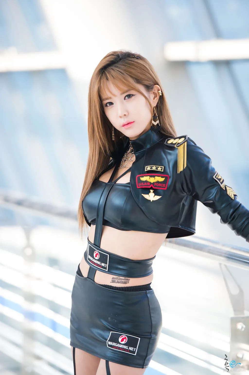 Korean Beauty Heo Yun Mi, Show GIRL Game Exhibition Photo Album, Set photo 45