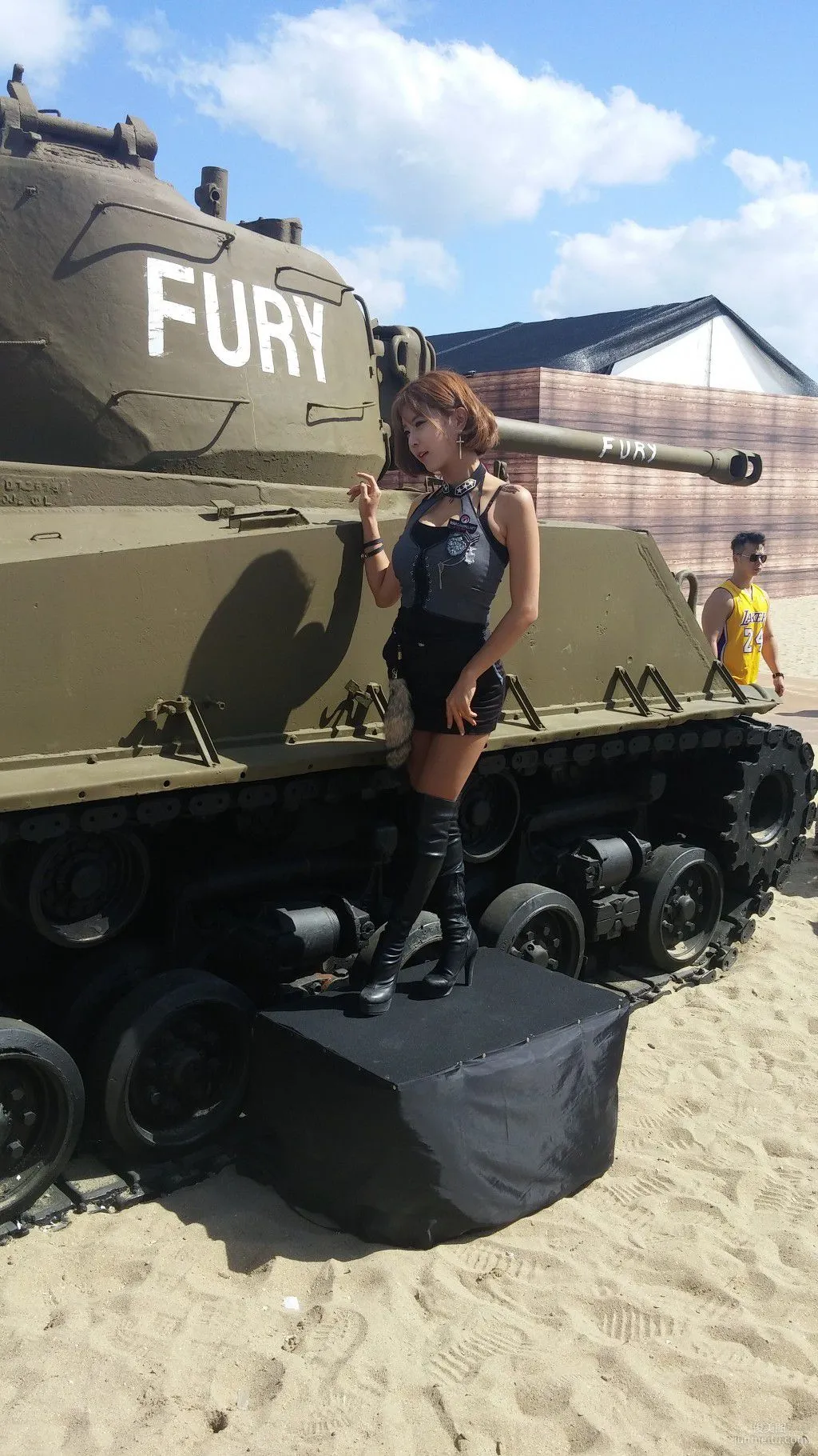 Heo Yun Mi, Busan Tank World Set photo 48