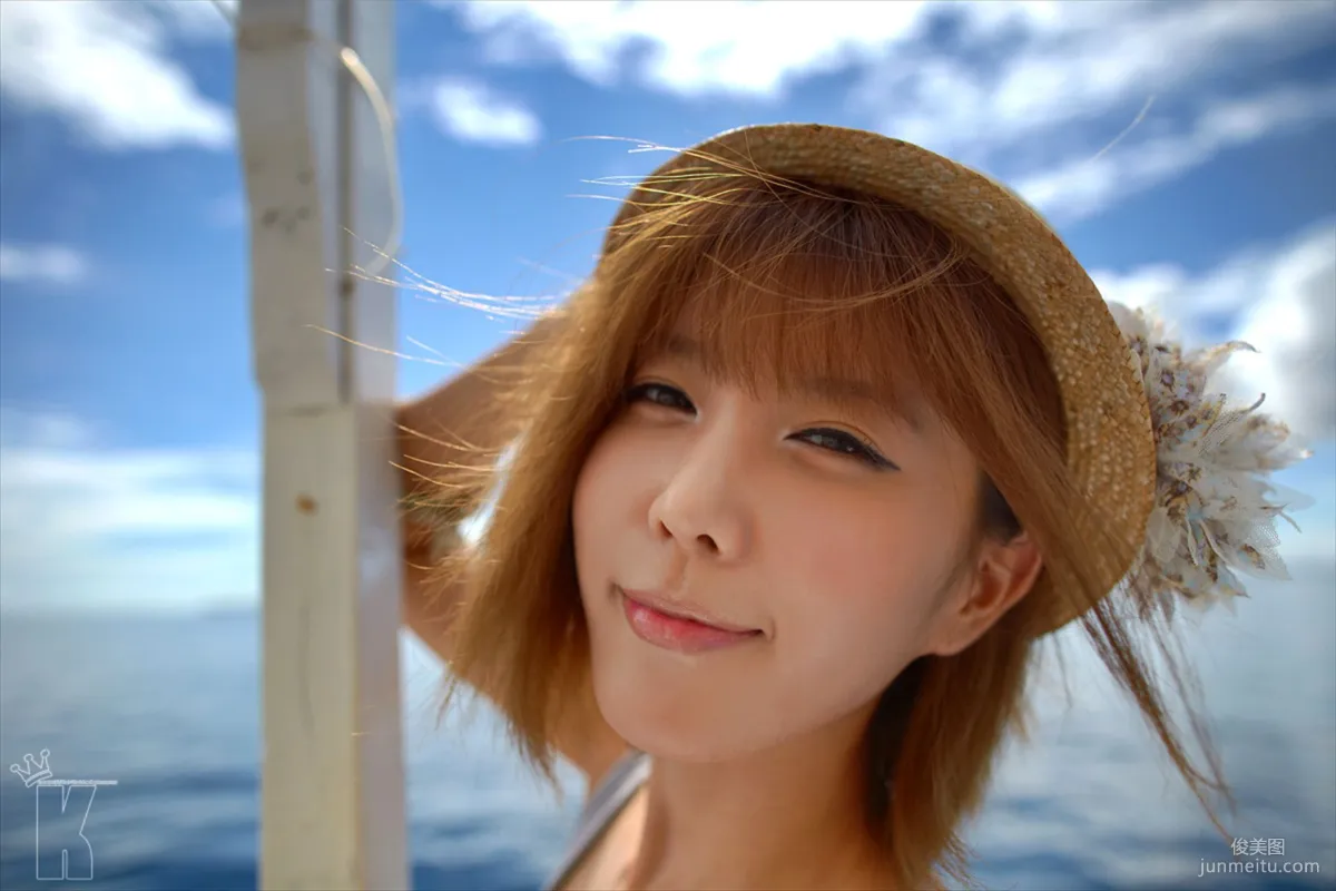 Heo Yun Mi (허윤미) "Fresh Headphone Girl" Photo Set photo 7