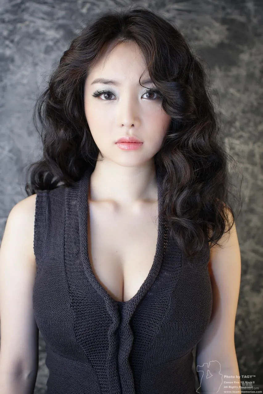 Korean Goddess Im Ji-hye, Photo Set Pictures Collection Edition photo 16