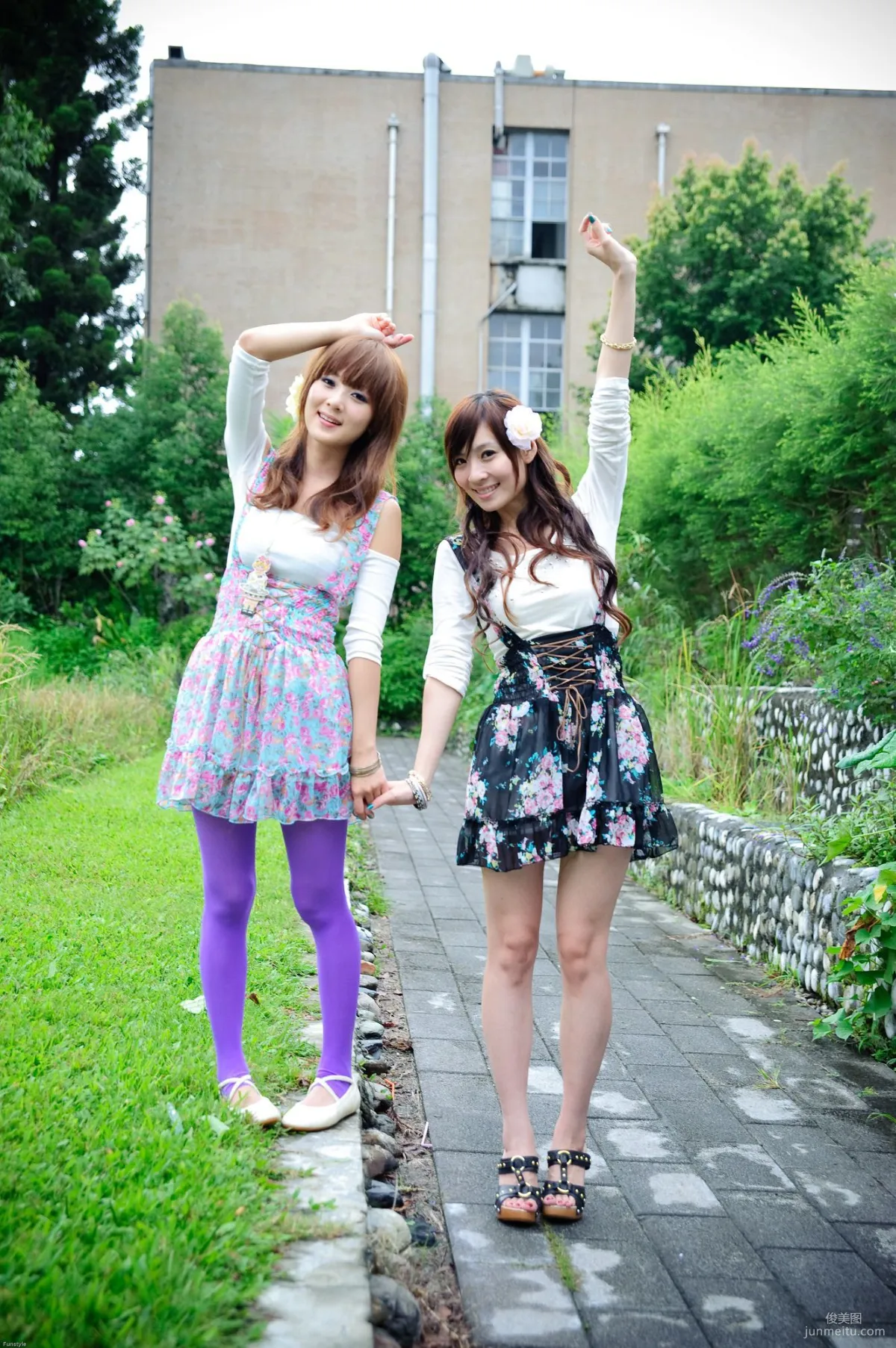 果子Mikako+Minako《台大外拍 II》 寫真集 28
