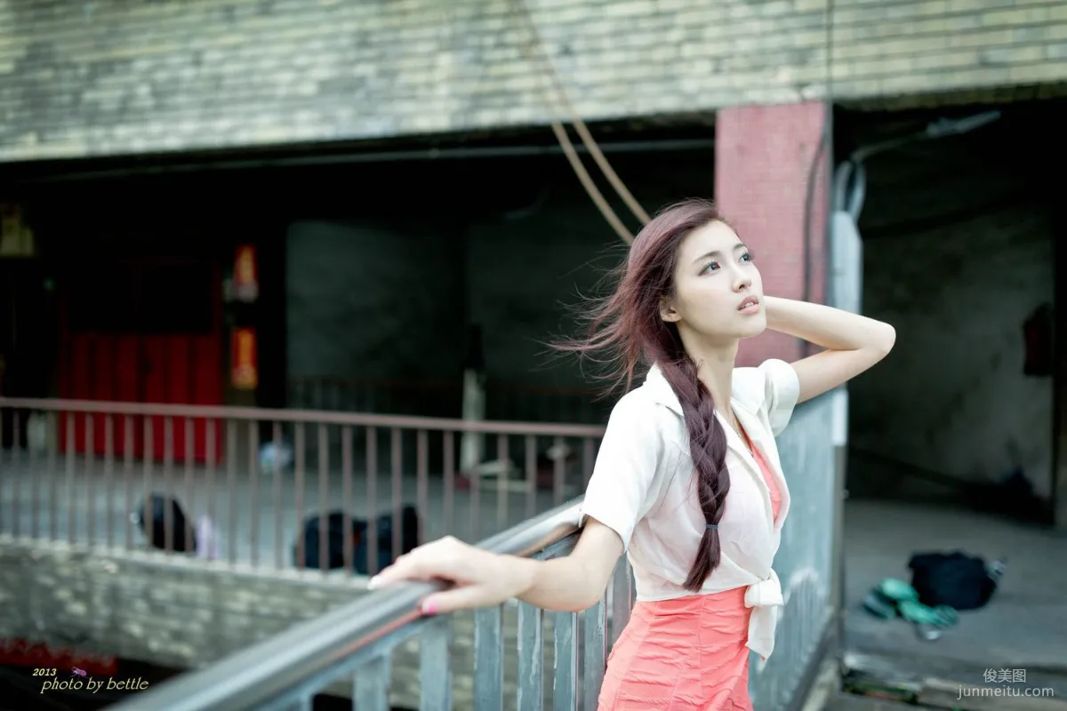 Liao Tingling/Kila Jingjing, Street Snap Pink Dress Series Photo Set photo 23