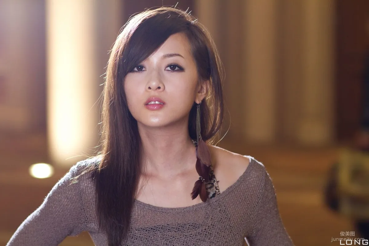 Zhang Yunfei/Guozi MM "Hong Kong and Macau Trip" Long Dress Night Shoot Photo Set photo 15