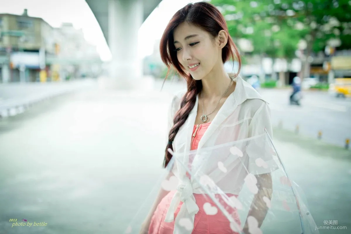 Liao Tingling/Kila Jingjing, Street Snap Pink Dress Series Photo Set photo 60
