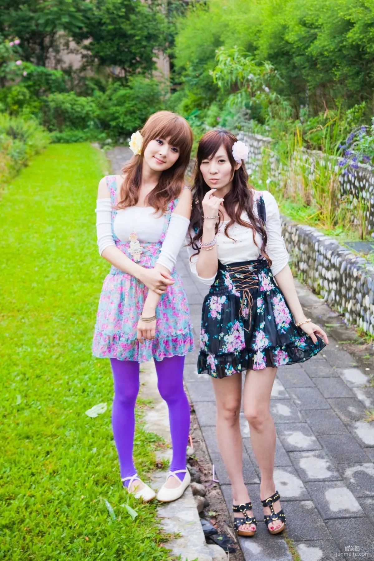 果子Mikako+Minako《台大外拍 II》 寫真集 80