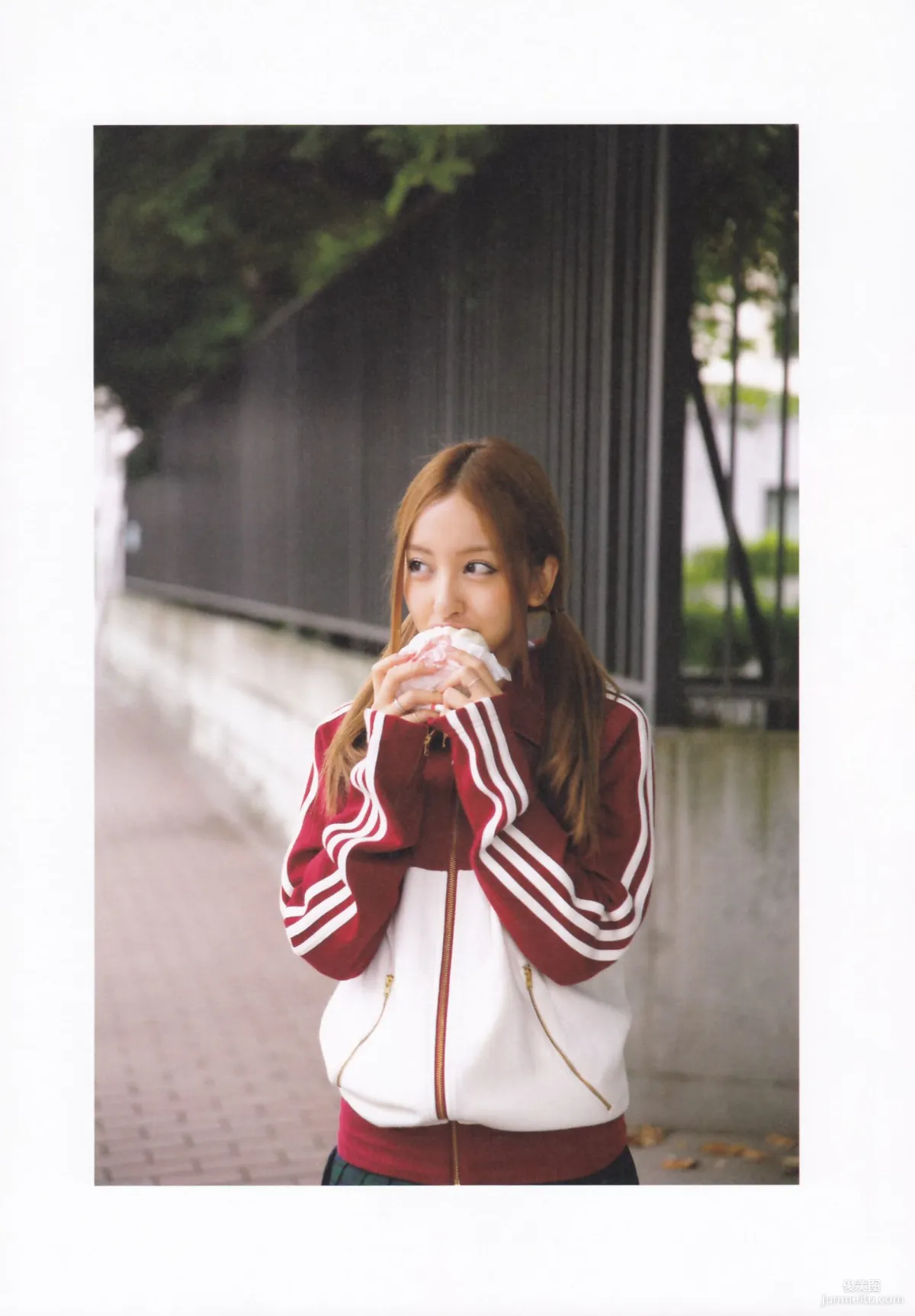 Tomomi Itano AKB48 Graduation Commemoration "Tomochin" Photo Set photo 88