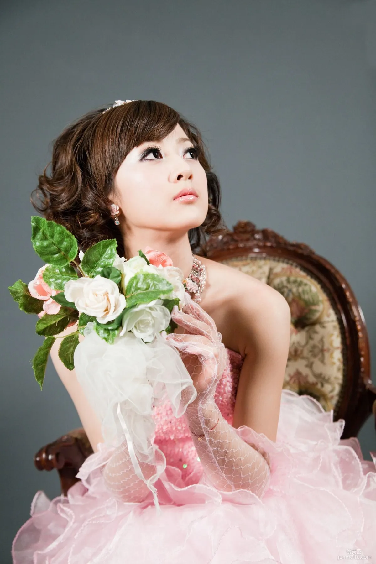 張允霏/果子MM《創意婚紗潮流風》寫真集 37
