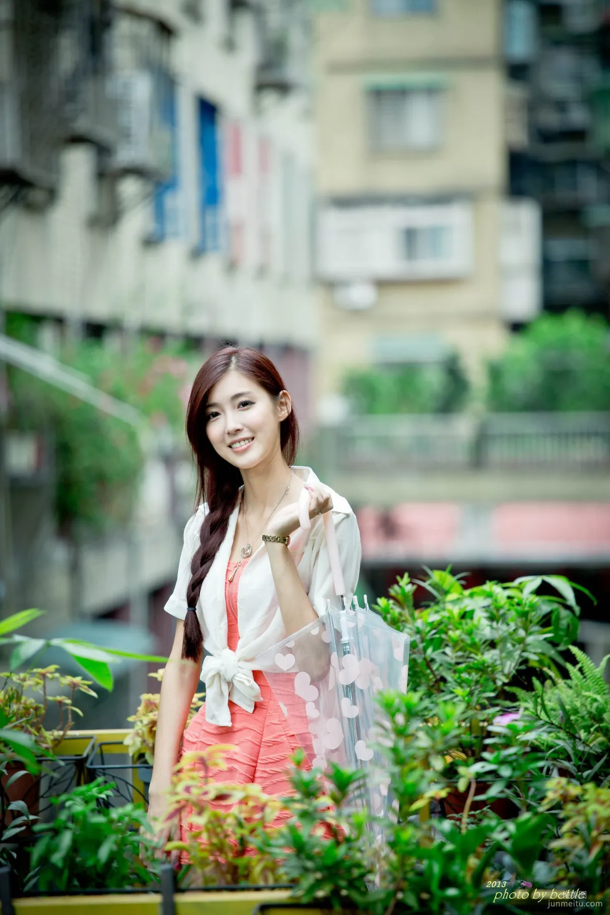 Liao Tingling/Kila Jingjing, Street Snap Pink Dress Series Photo Set photo 85