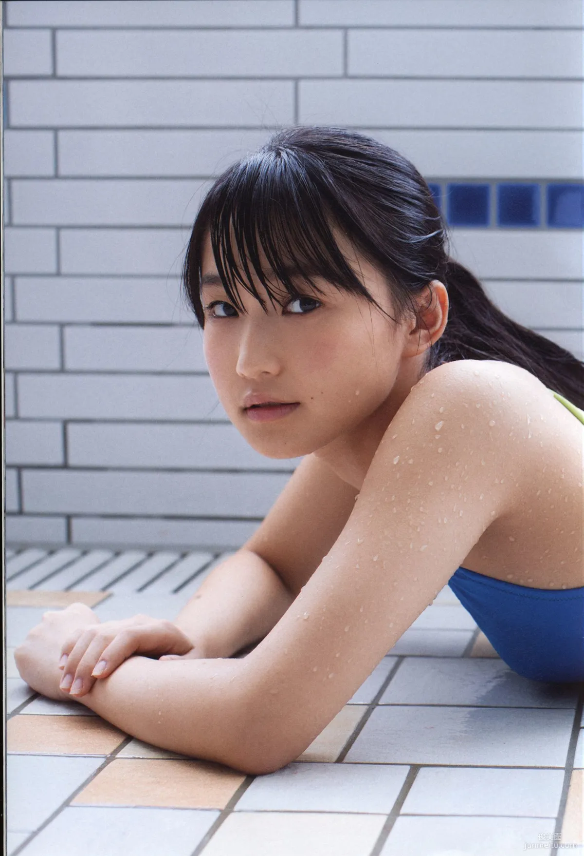 Riho Sayashi 鞘師裡保《太陽》寫真集 99