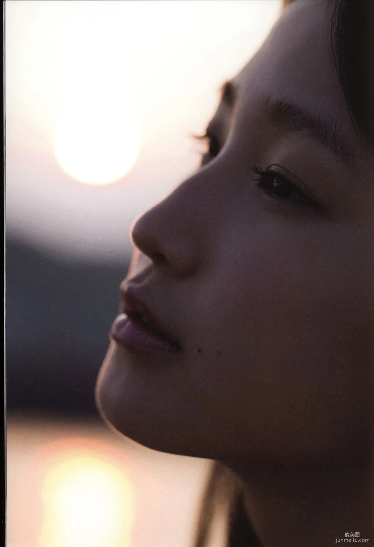 Riho Sayashi 鞘師裡保《太陽》寫真集 93