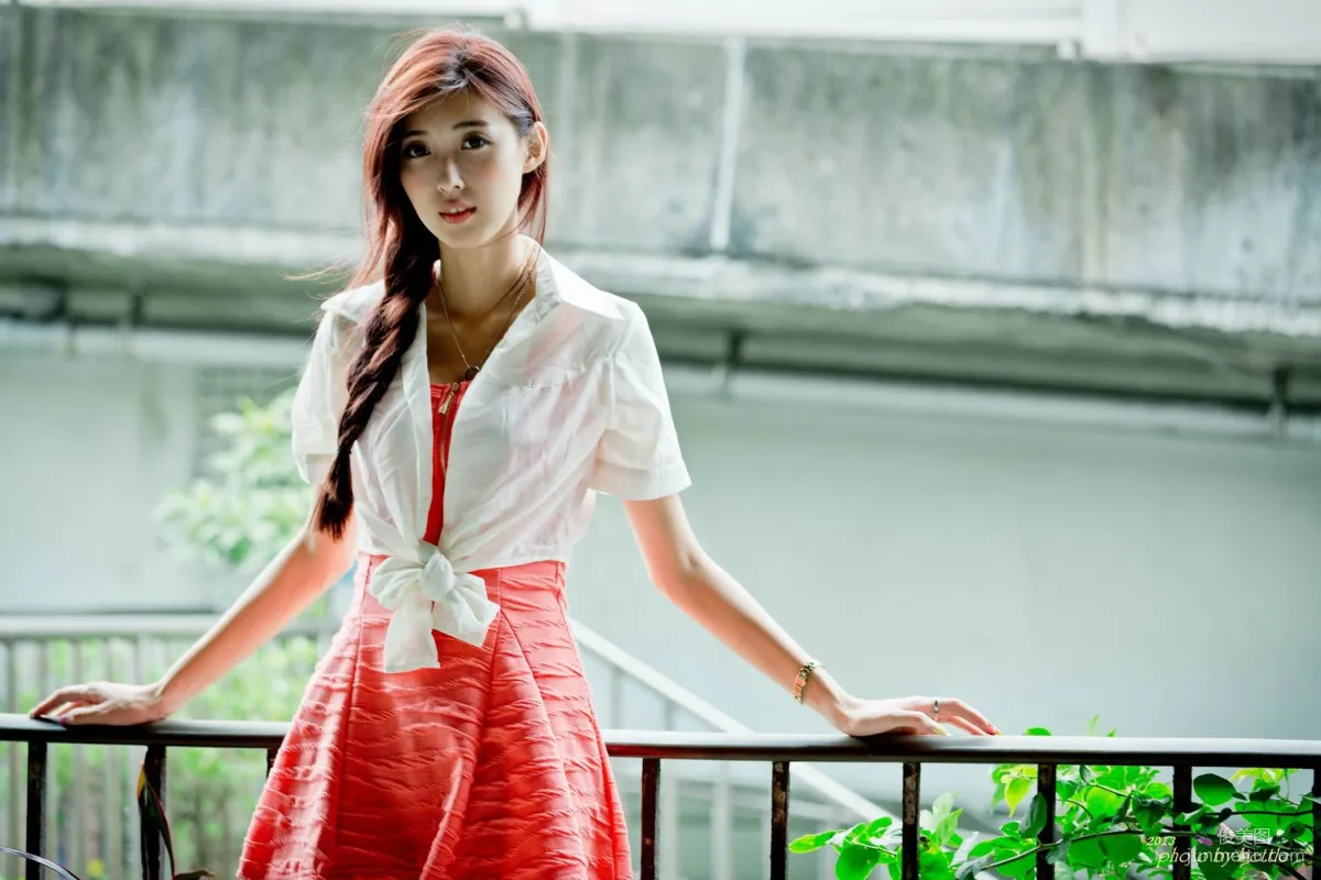 Liao Tingling/Kila Jingjing, Street Snap Pink Dress Series Photo Set photo 75