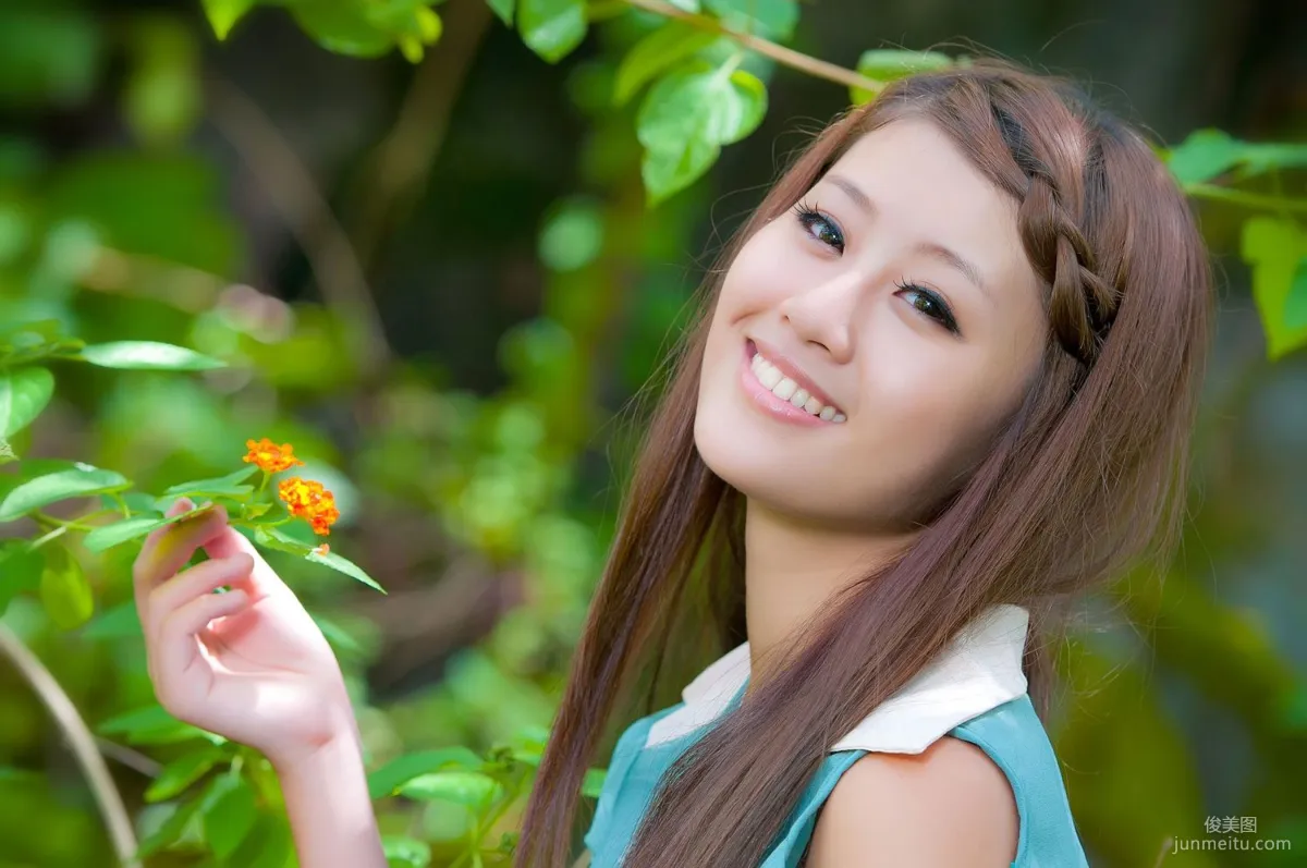 Taiwan Beauty Lin Zhenyi YUNA, Sunny Street Snap Photo Collection photo 6