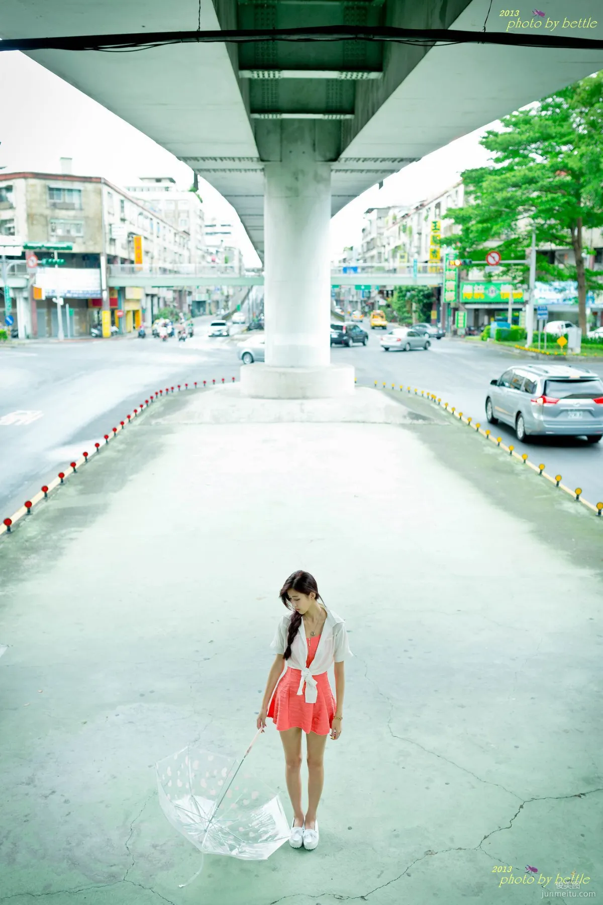 Liao Tingling/Kila Jingjing, Street Snap Pink Dress Series Photo Set photo 72