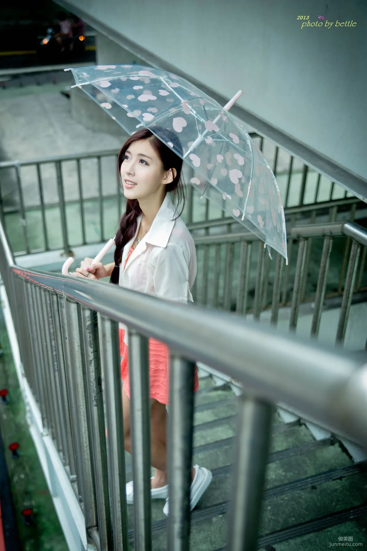 Liao Tingling/Kila Jingjing, Street Snap Pink Dress Series Photo Set photo 40