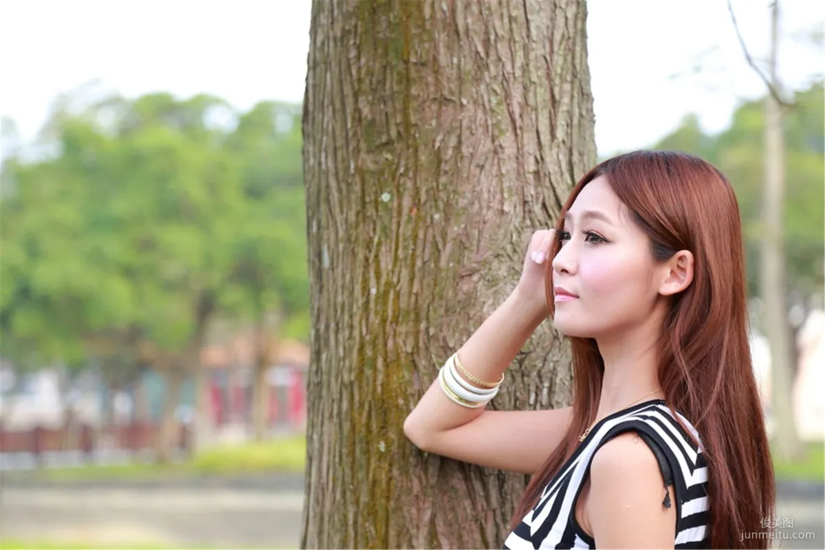 Taiwan Beauty Winnie Xiaoxue, Fashion Outdoor Shoot Photo Set photo 10
