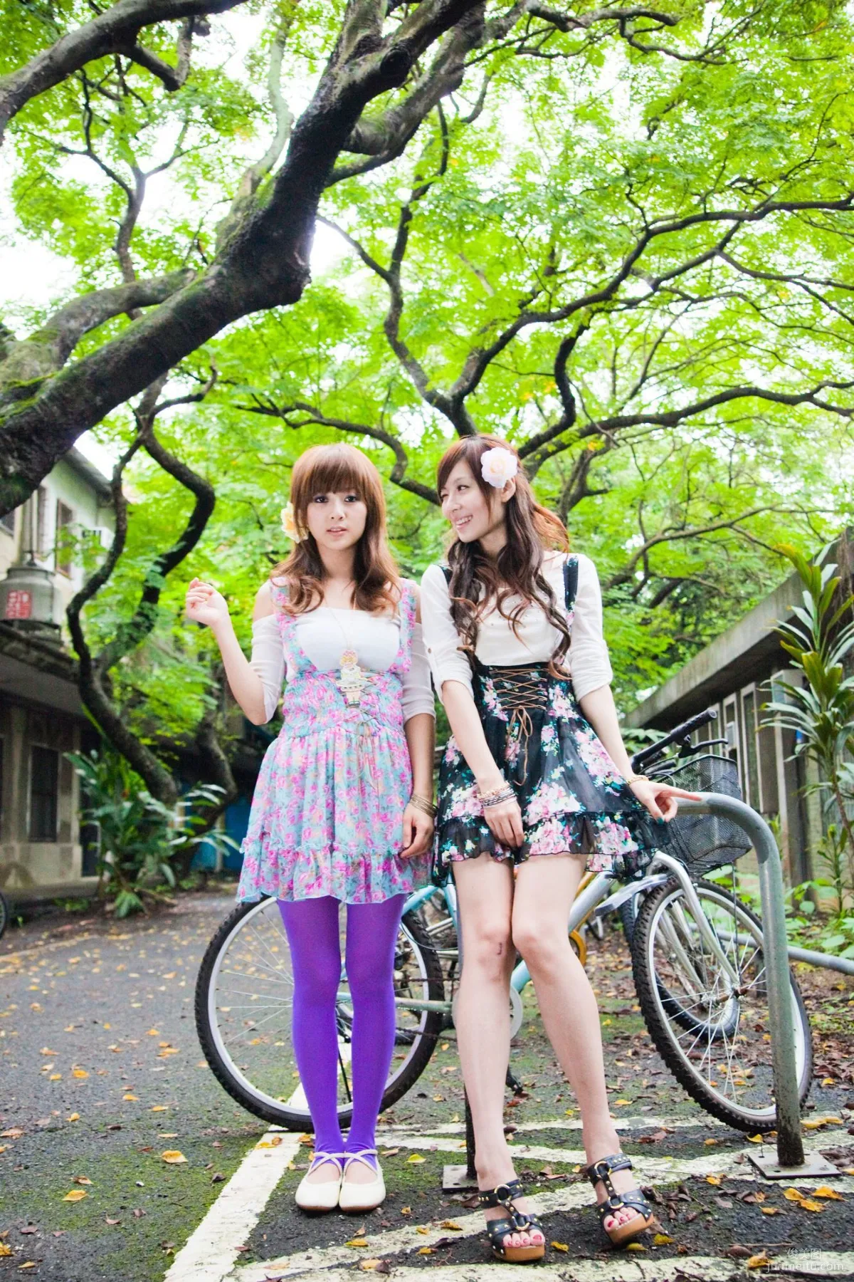 果子Mikako+Minako《台大外拍 II》 寫真集 69