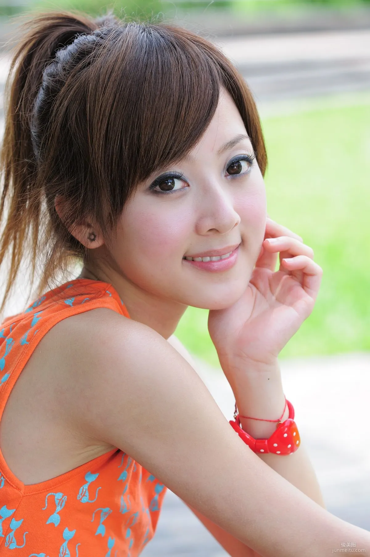 果子Mikako《士林官邸外拍 II》写真集56
