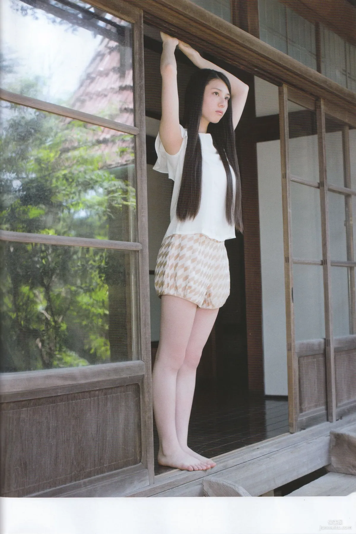 《季刊 乃木坂46 vol.3 涼秋》全本 寫真書 75