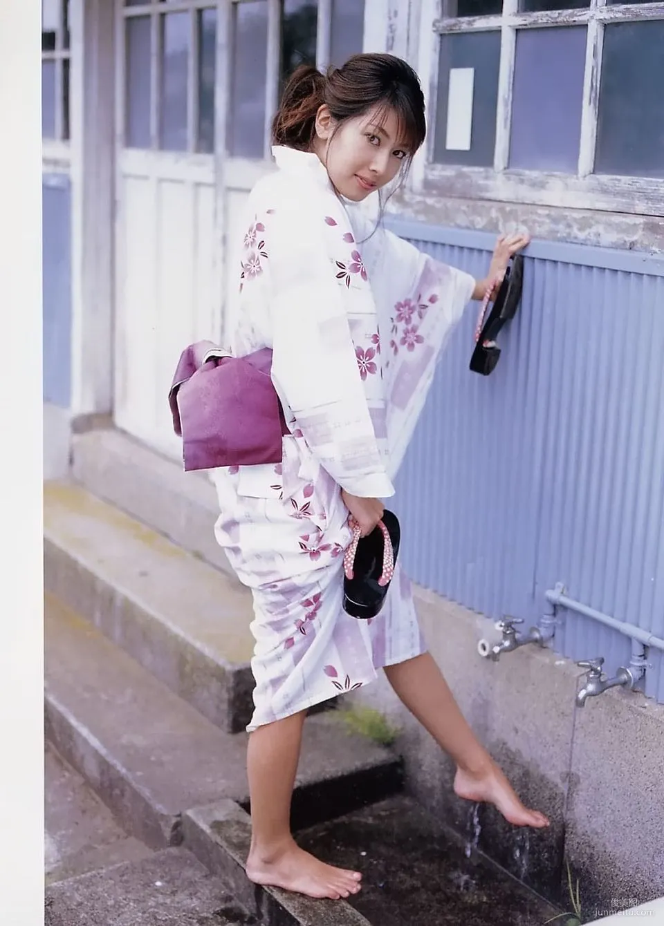 Emi Kobayashi 小林恵美 《Happening》写真集100