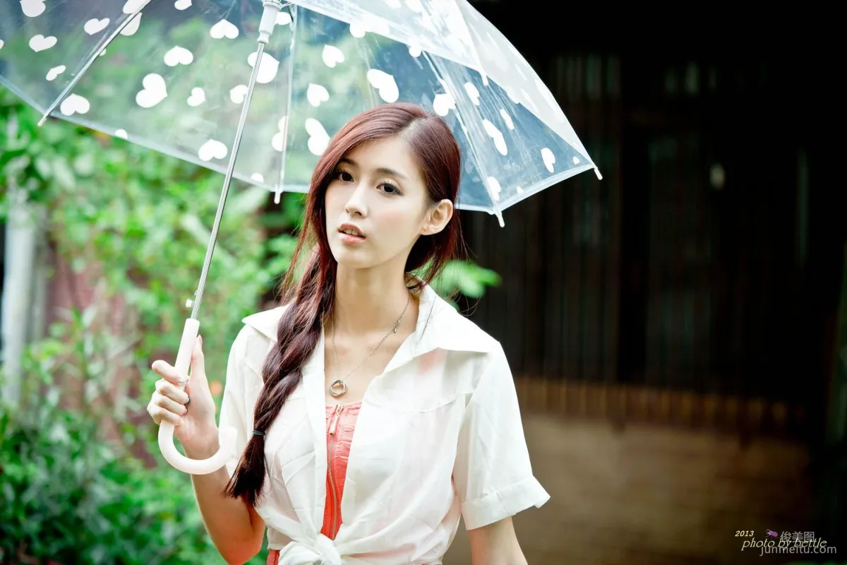 Liao Tingling/Kila Jingjing, Street Snap Pink Dress Series Photo Set photo 87