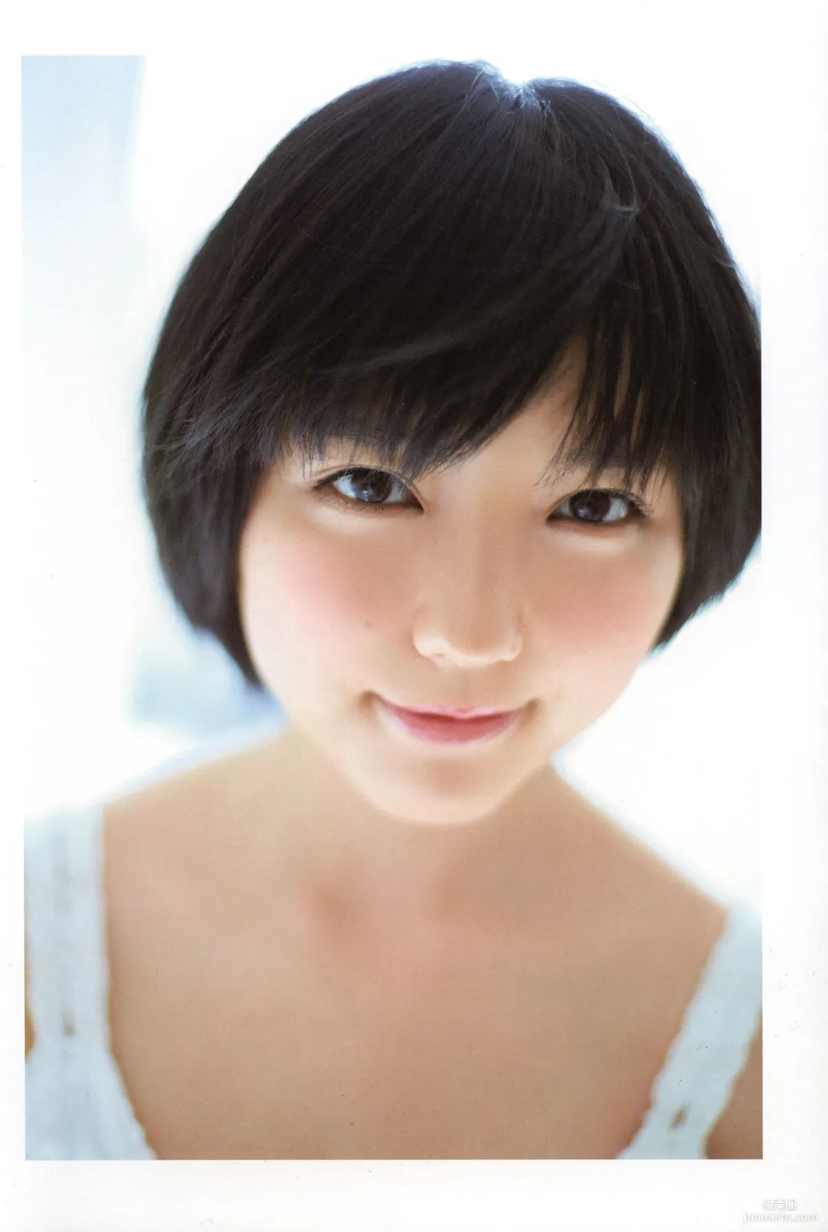 真野惠里菜《まのちゃん ~Dear Friends~ 》写真集3