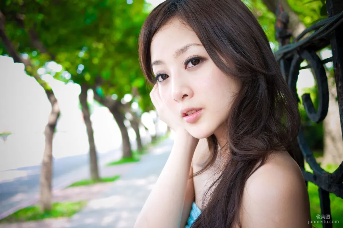 Guozi MM/Zhang Yunfei '228 Park Street Snap' Part II Photo Set photo 8