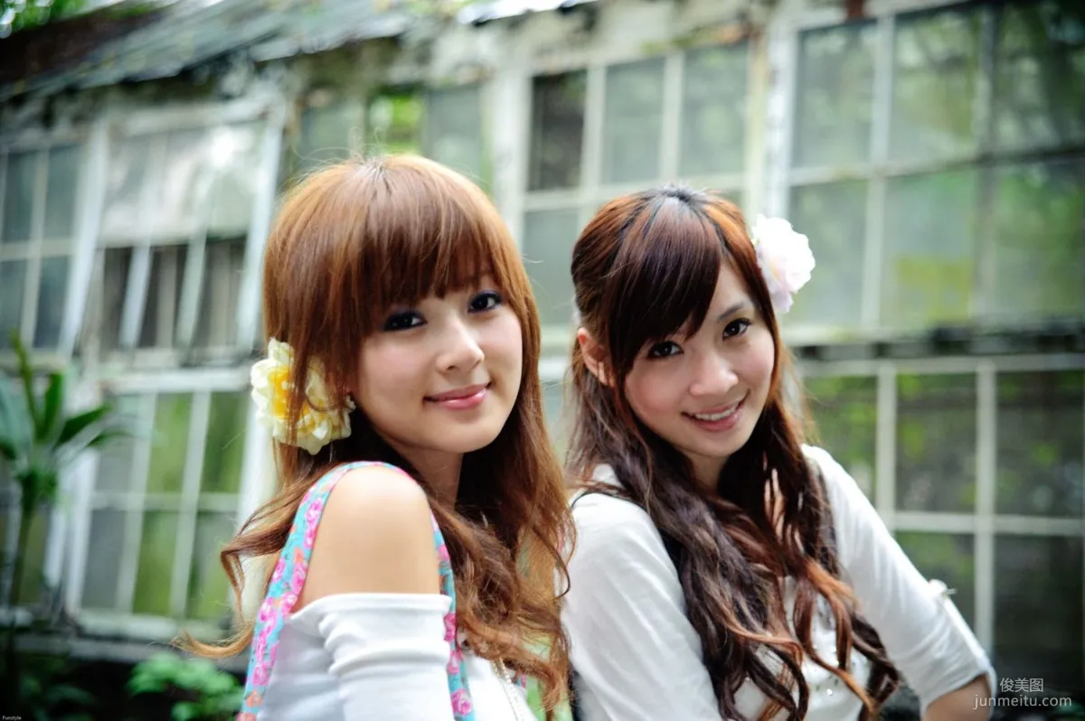 果子Mikako+Minako《台大外拍 II》 寫真集 22
