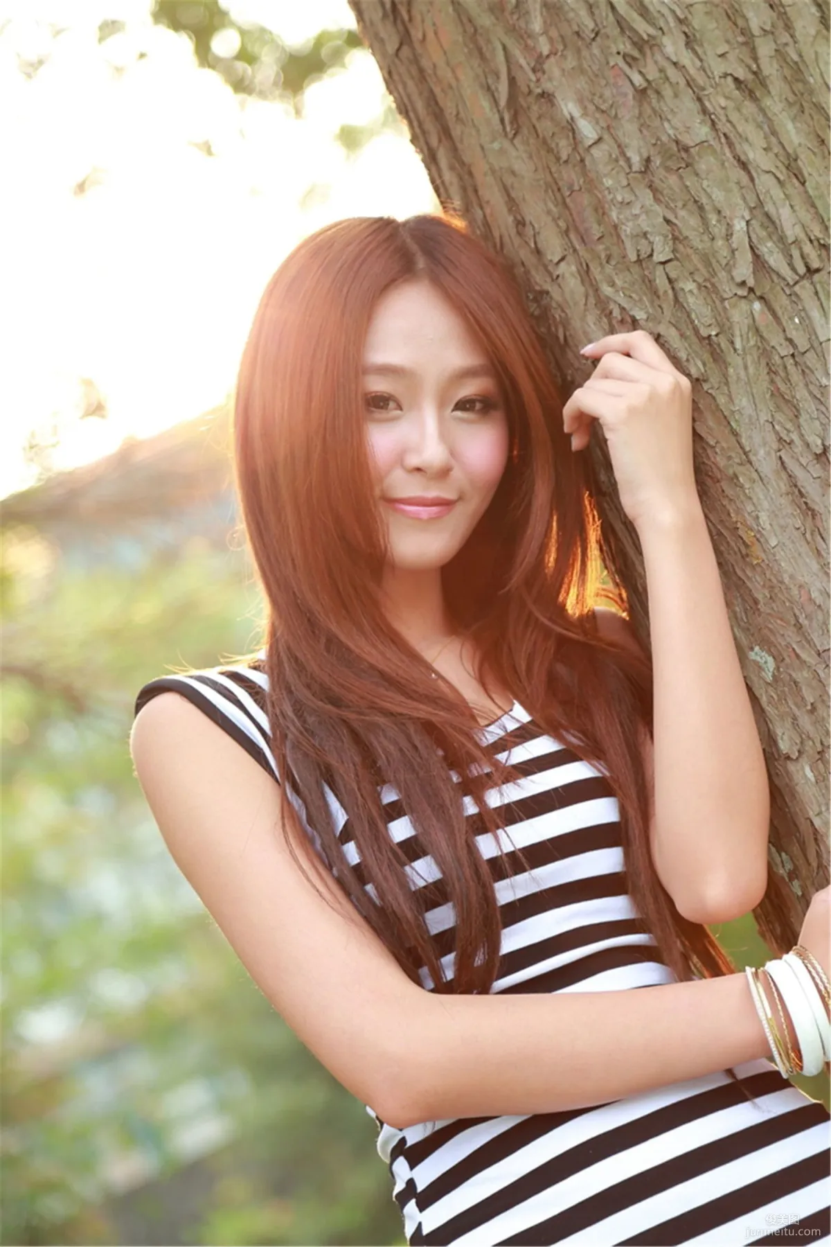 Taiwan Beauty Winnie Xiaoxue, Fashion Outdoor Shoot Photo Set photo 18