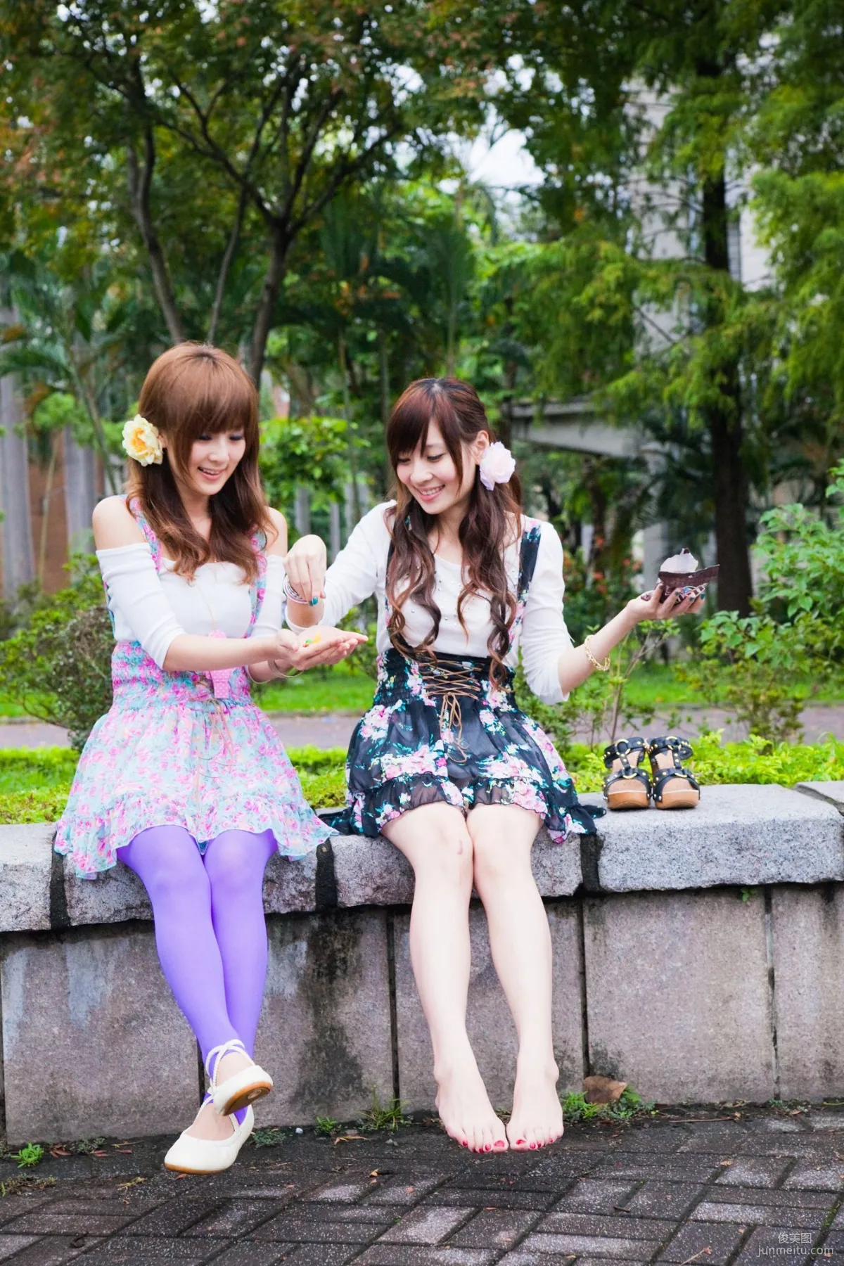 果子Mikako+Minako《台大外拍 II》 寫真集 91