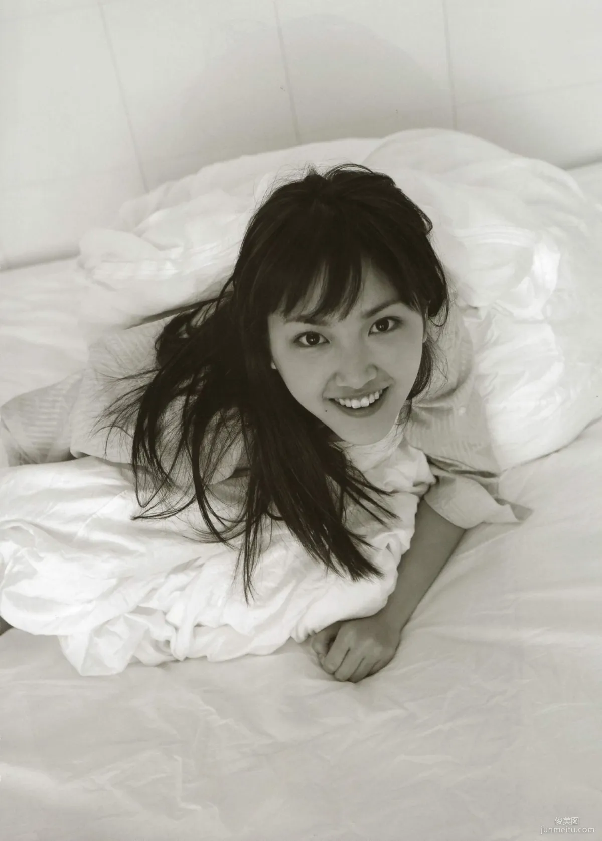 Seika Taketomi "A message from OWL" Photo Set photo 48