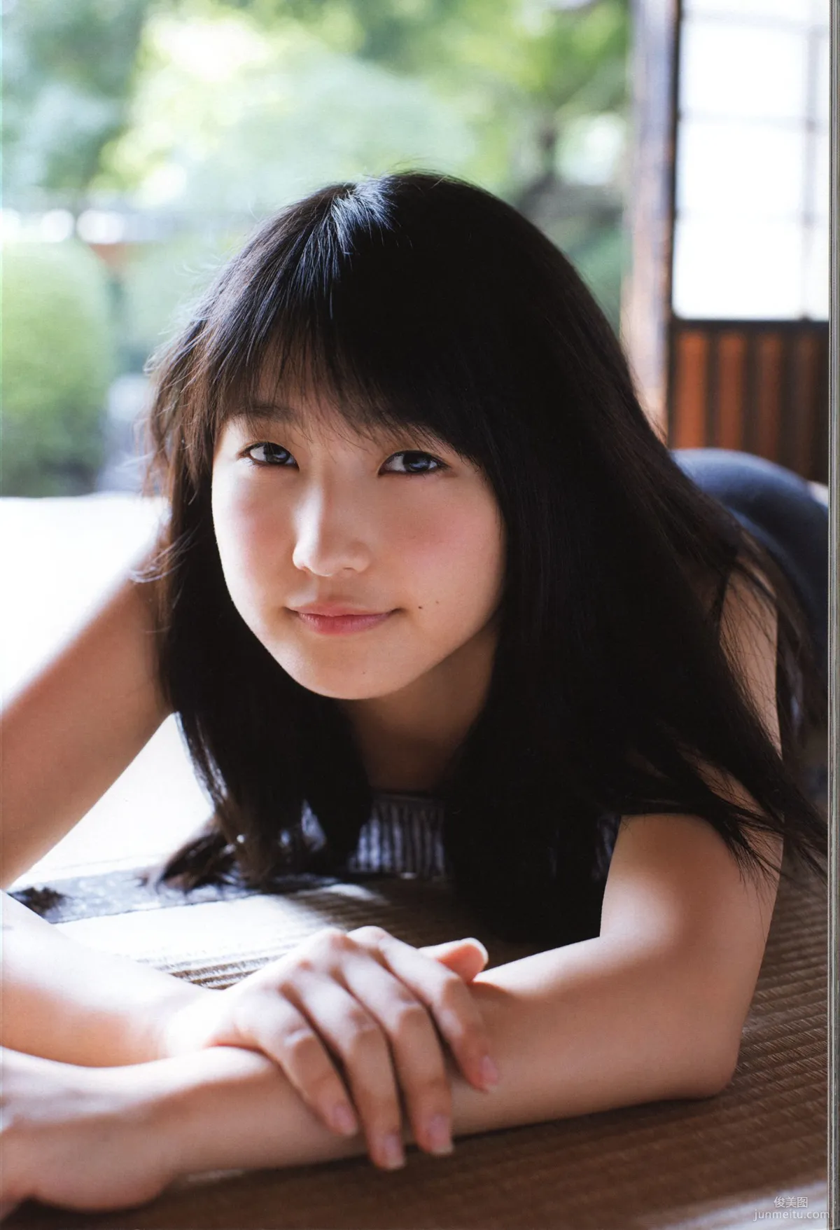 Riho Sayashi 鞘師裡保《太陽》寫真集 86