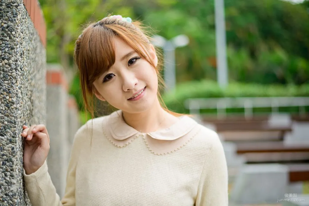 Taiwan Beauty Li Sixian Shilin Official Residence Sweet Outdoor Photo Set photo 2
