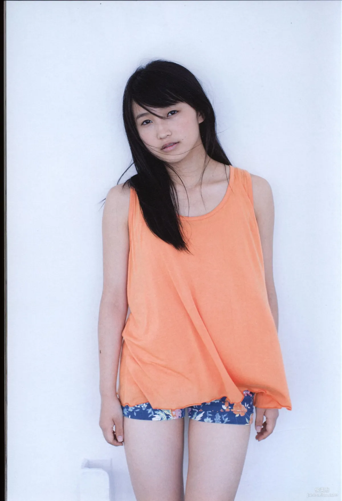Riho Sayashi 鞘師裡保《太陽》寫真集 62