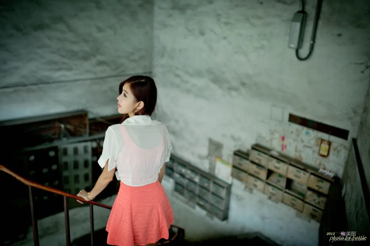 Liao Tingling/Kila Jingjing, Street Snap Pink Dress Series Photo Set photo 106