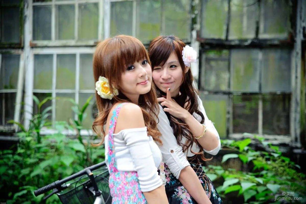 果子Mikako+Minako《台大外拍 II》 寫真集 23