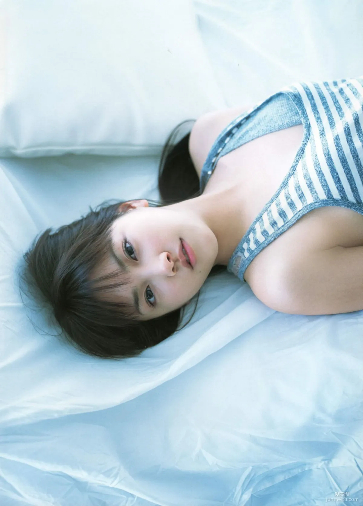 Seika Taketomi "A message from OWL" Photo Set photo 42