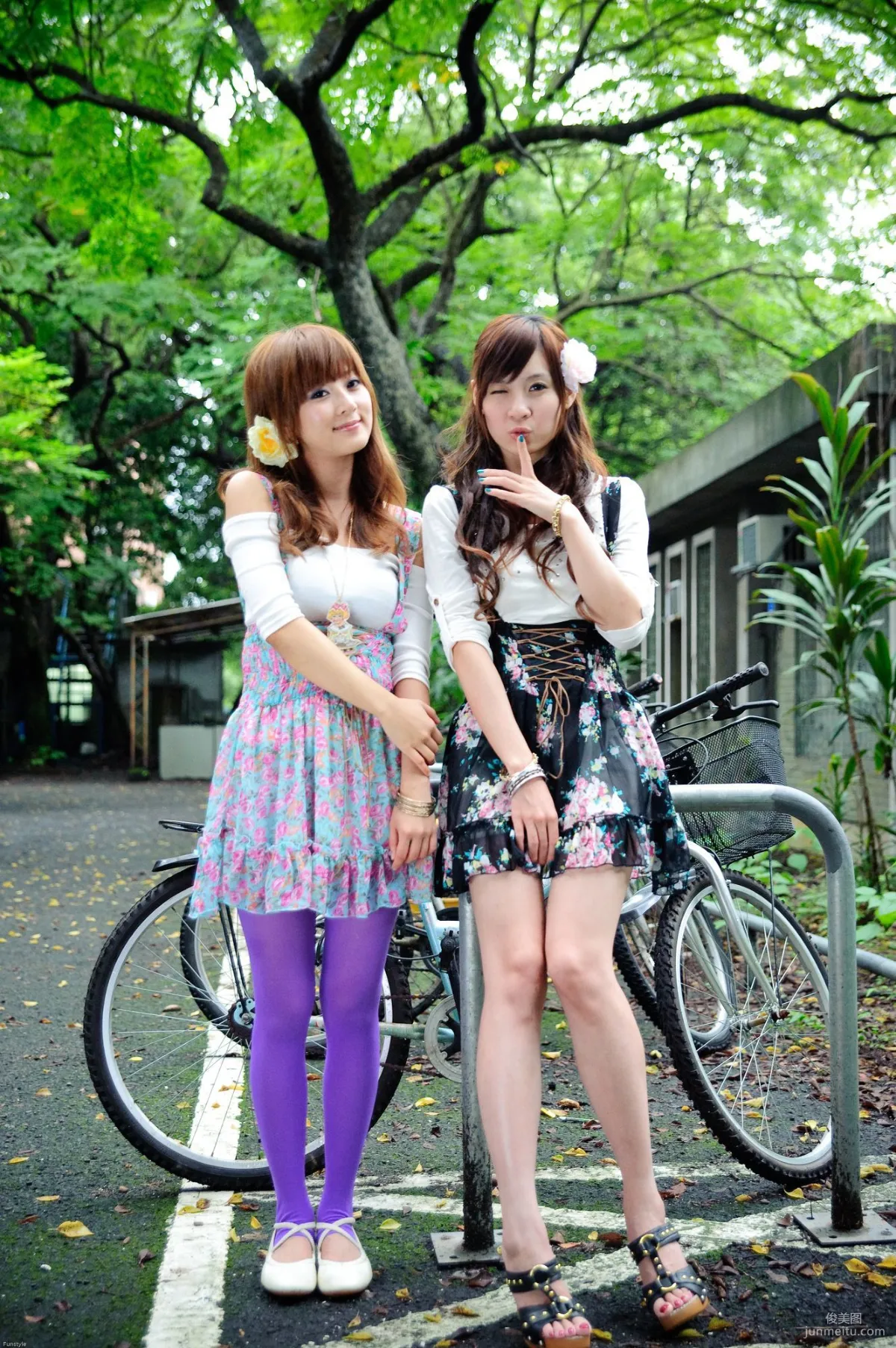 果子Mikako+Minako《台大外拍 II》 寫真集 21