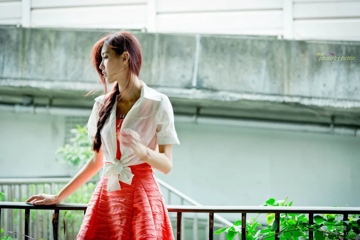 Liao Tingling/Kila Jingjing, Street Snap Pink Dress Series Photo Set photo 89