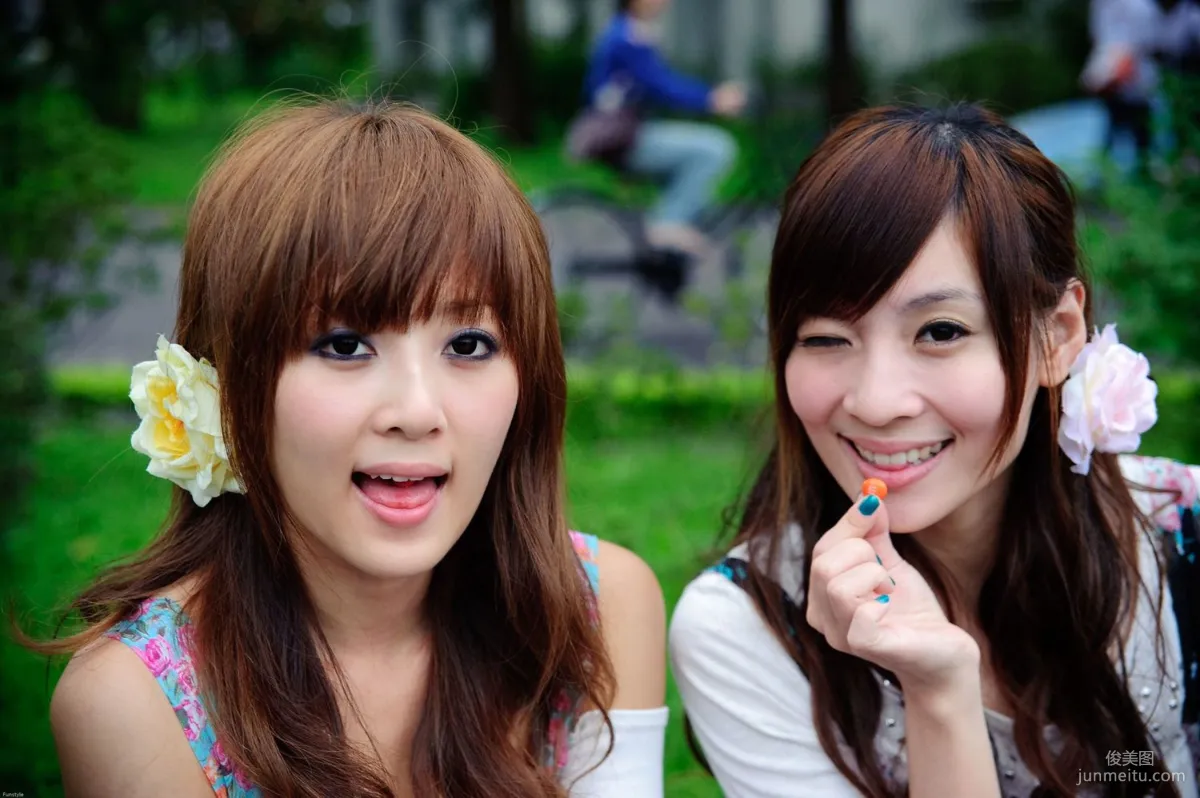 果子Mikako+Minako《台大外拍 II》 寫真集 45