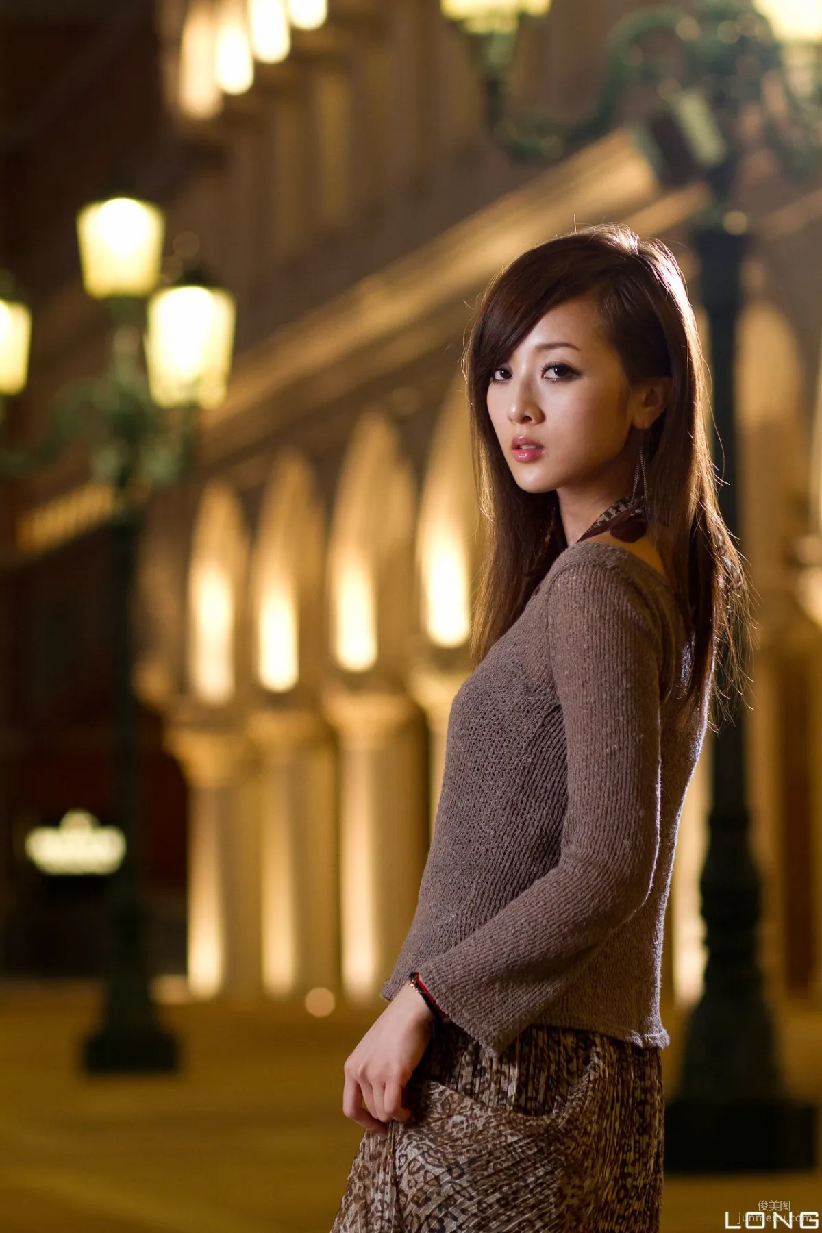 Zhang Yunfei/Guozi MM "Hong Kong and Macau Trip" Long Dress Night Shoot Photo Set photo 12