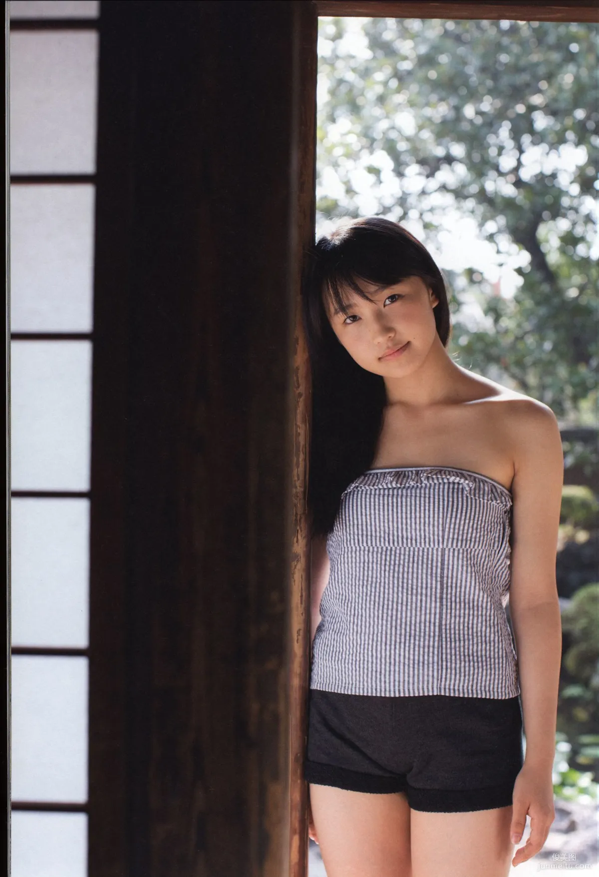 Riho Sayashi 鞘師裡保《太陽》寫真集 79