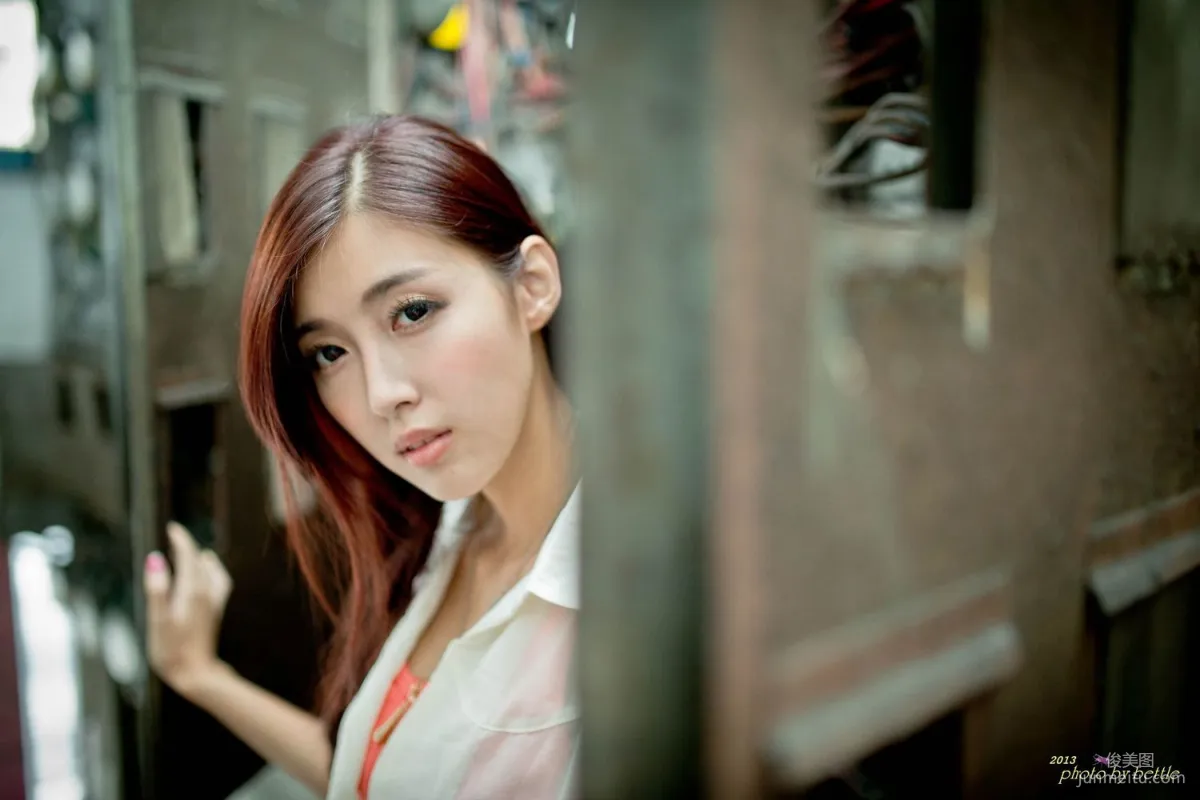 Liao Tingling/Kila Jingjing, Street Snap Pink Dress Series Photo Set photo 17
