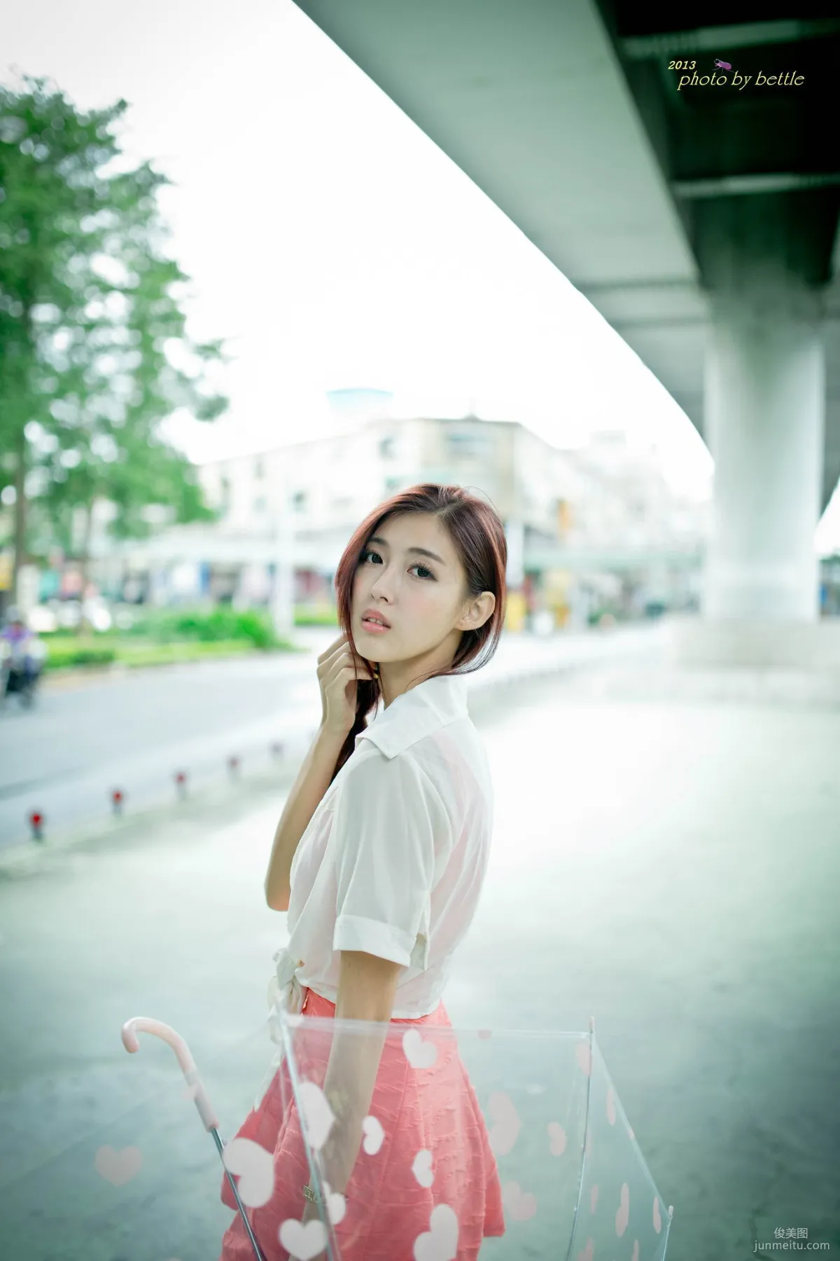 Liao Tingling/Kila Jingjing, Street Snap Pink Dress Series Photo Set photo 58