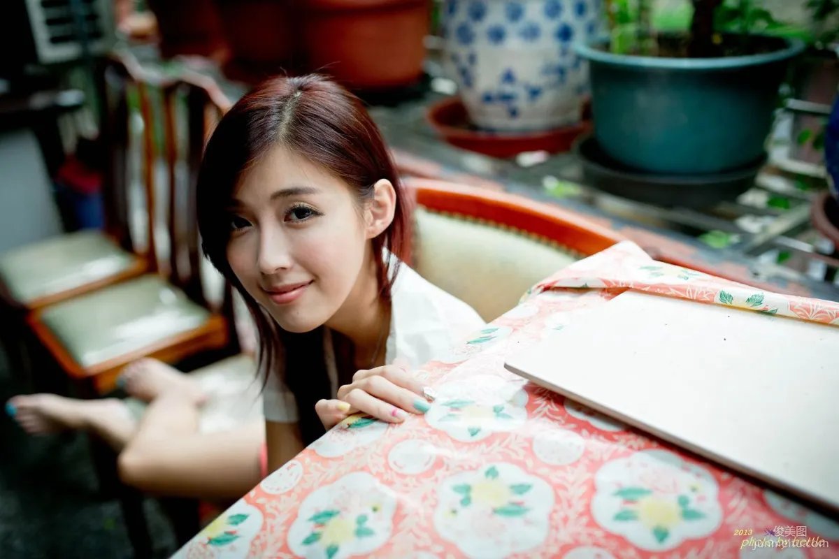 Liao Tingling/Kila Jingjing, Street Snap Pink Dress Series Photo Set photo 100